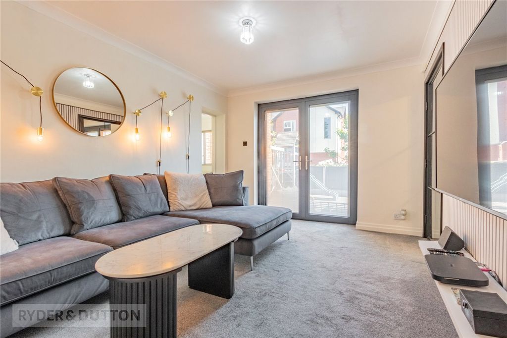 Property photo 2 of 28 Living Room