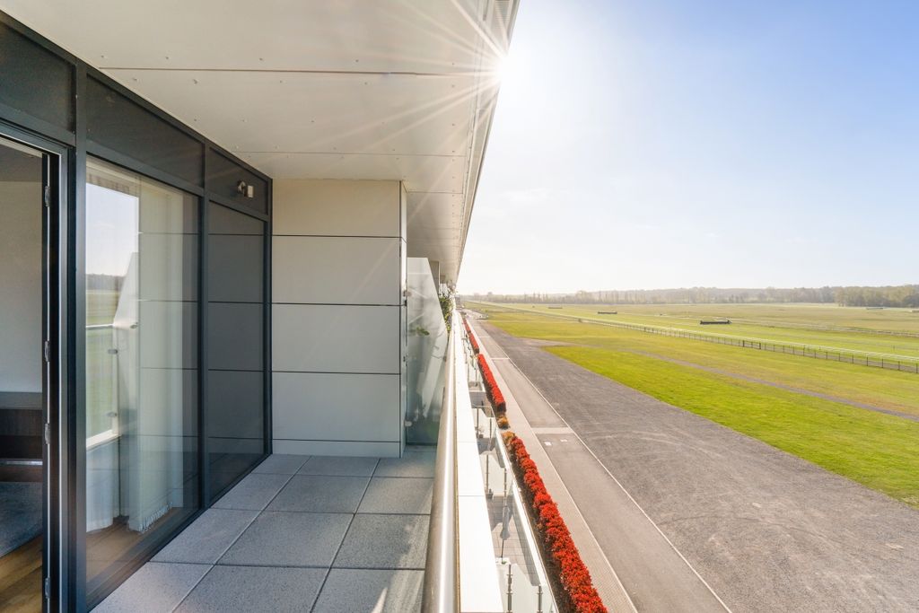 Additional image 9 of 2 bed flat to rentKingman Way, Newbury RG14