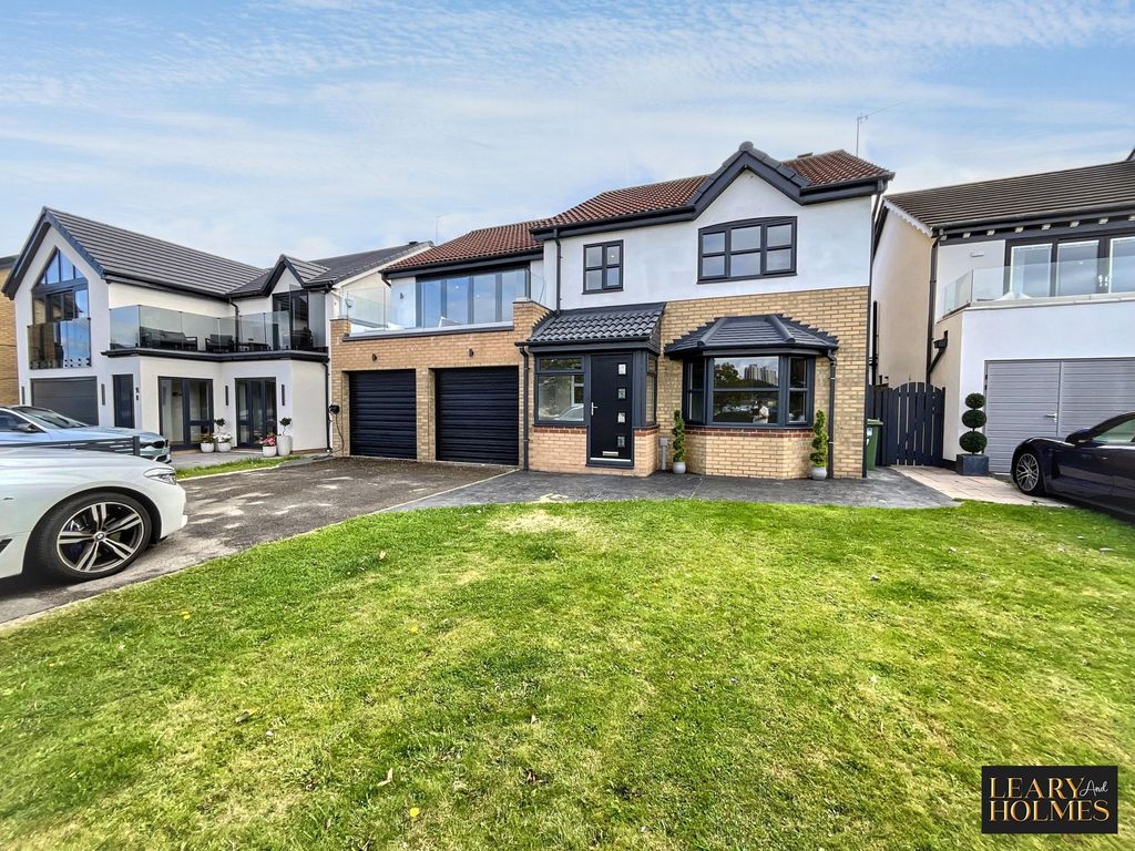 Property photo 1 of 32