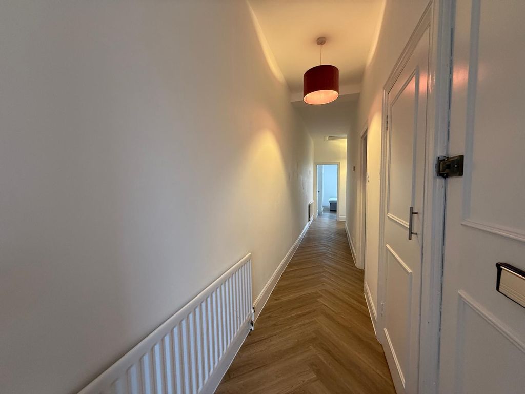 Property photo 3 of 11 Photo 3