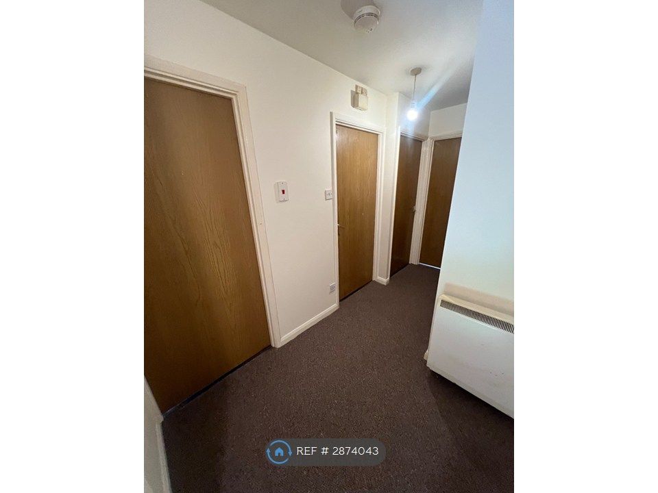 Property photo 3 of 8