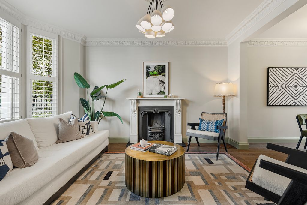 Property photo 2 of 26