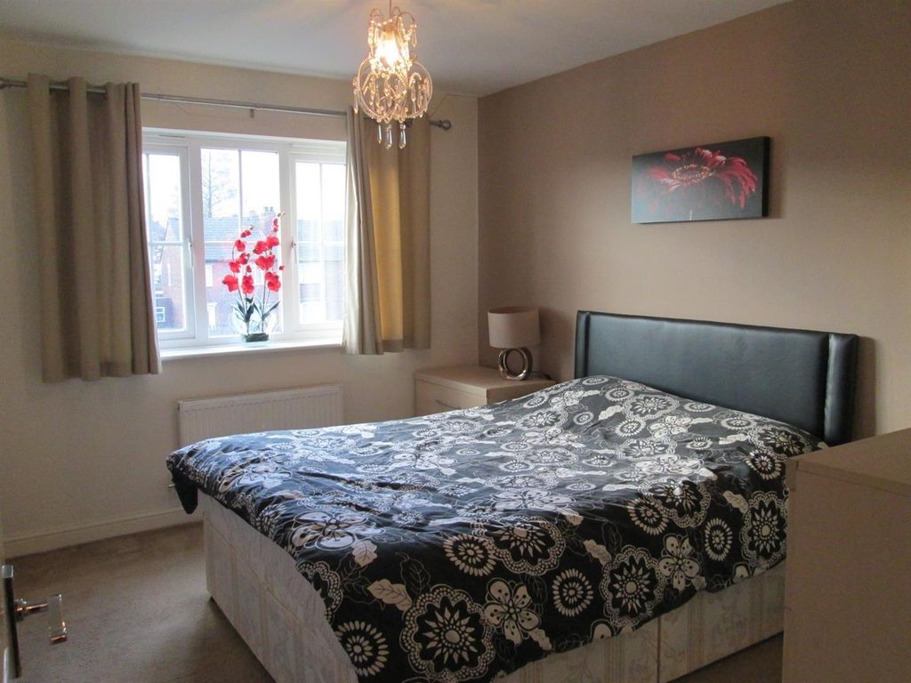 Property photo 3 of 9 40 Flash Road Bedroom 1.Jpg