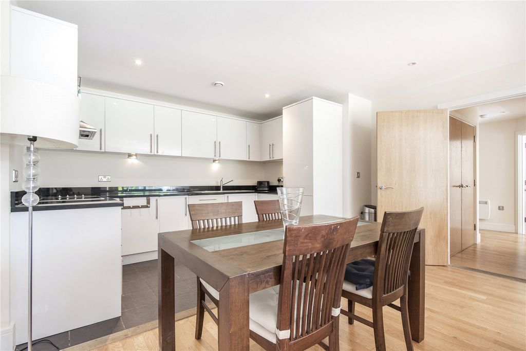 Property photo 1 of 15 Picture No. 04