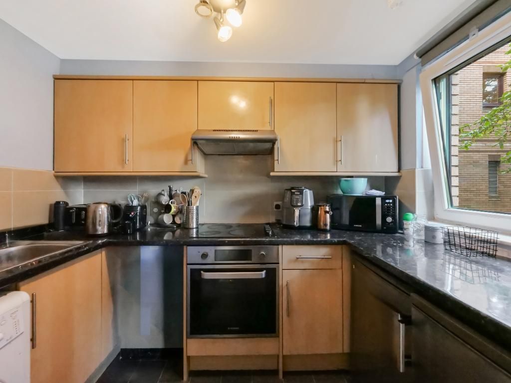 Property photo 3 of 20 Kitchen