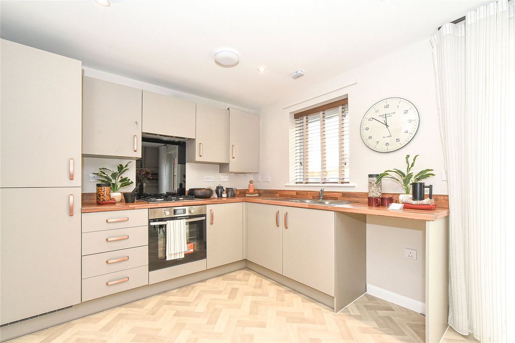 Property photo 3 of 18 Picture No. 04