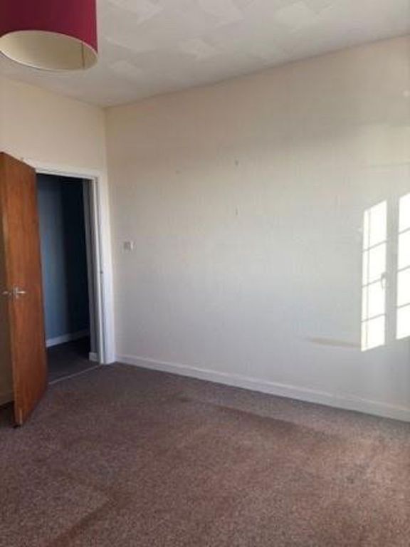1 bed flat to rentFriars Road, Barry CF62 photo 5