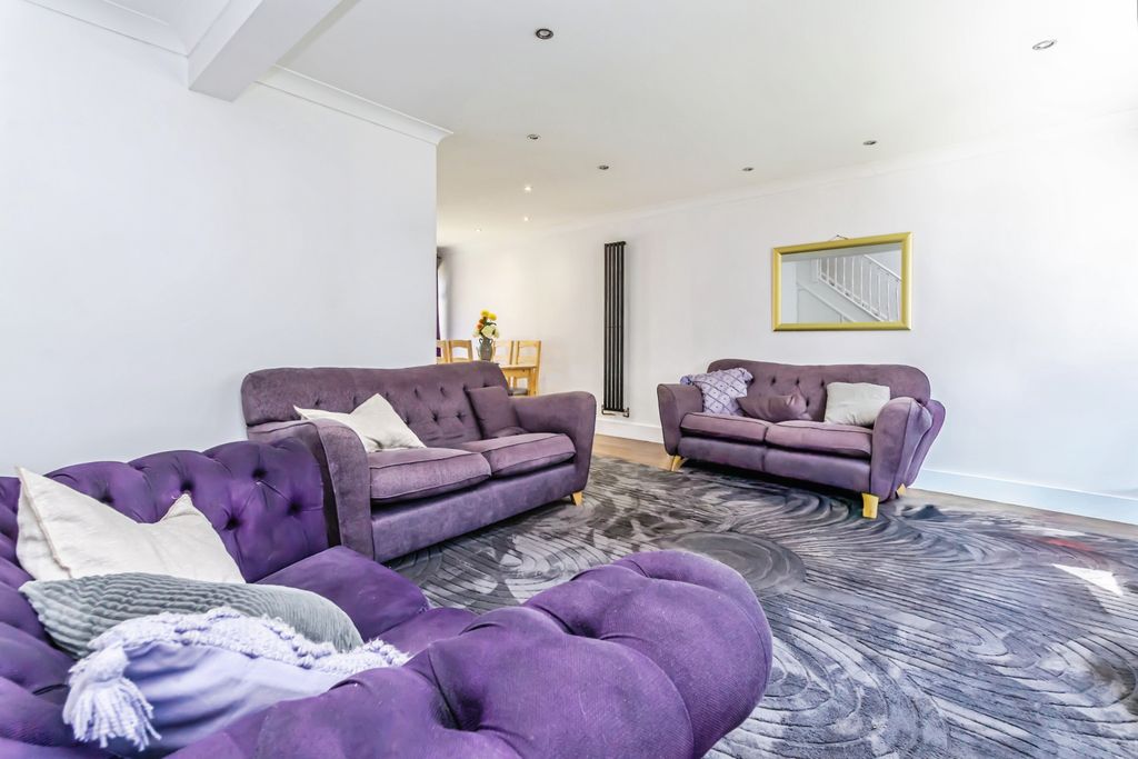 Property photo 3 of 22 Reception Room