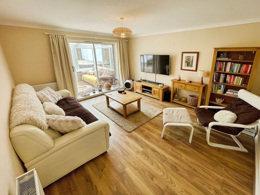 Property photo 2 of 22