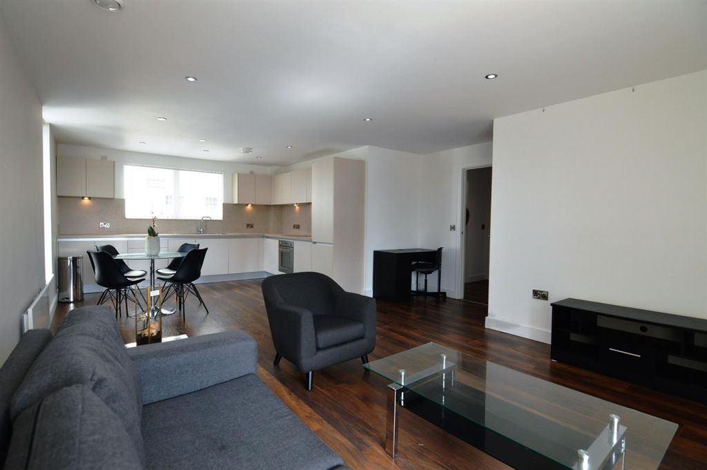 Property photo 2 of 13