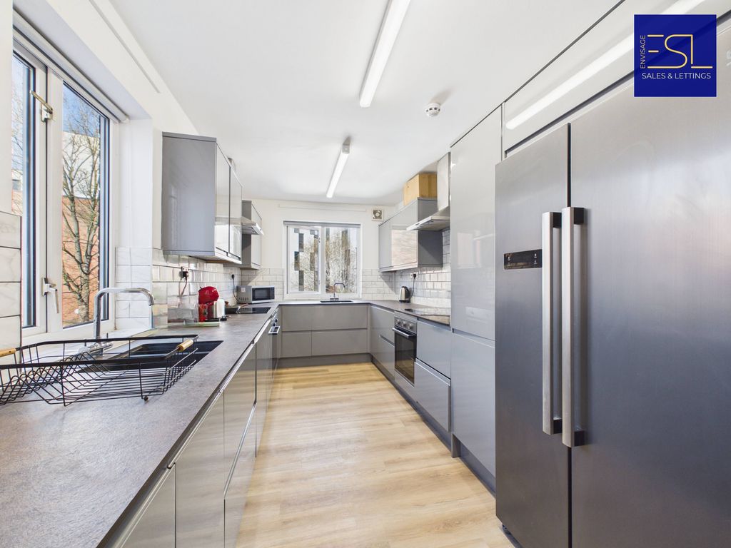 Property photo 2 of 19 620B66615929465A8560642778184Ead_100_Cam02349G0-Pr