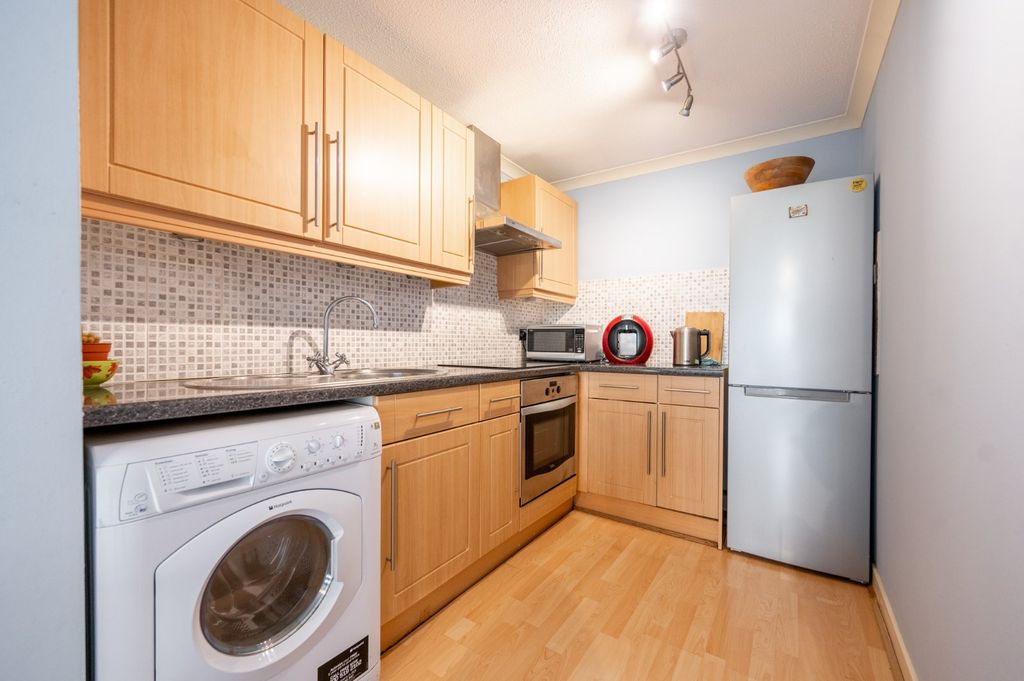 Property photo 3 of 7 Picture No. 04
