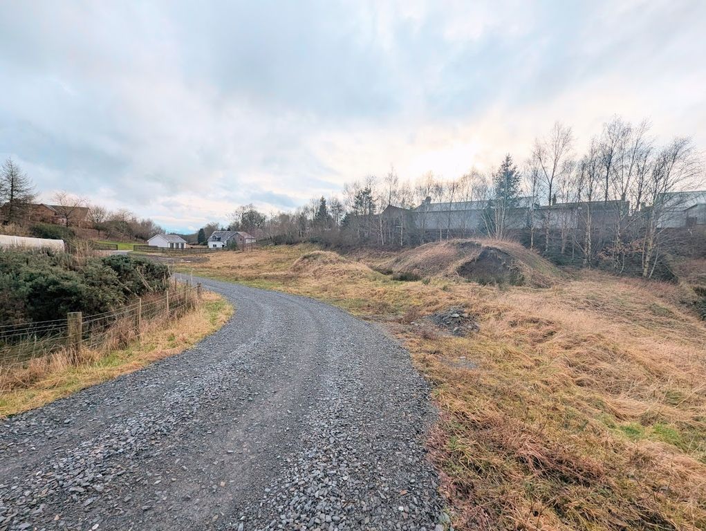 Property photo 3 of 7