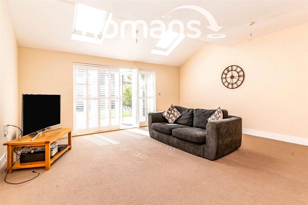 Property photo 3 of 10 Picture No. 10