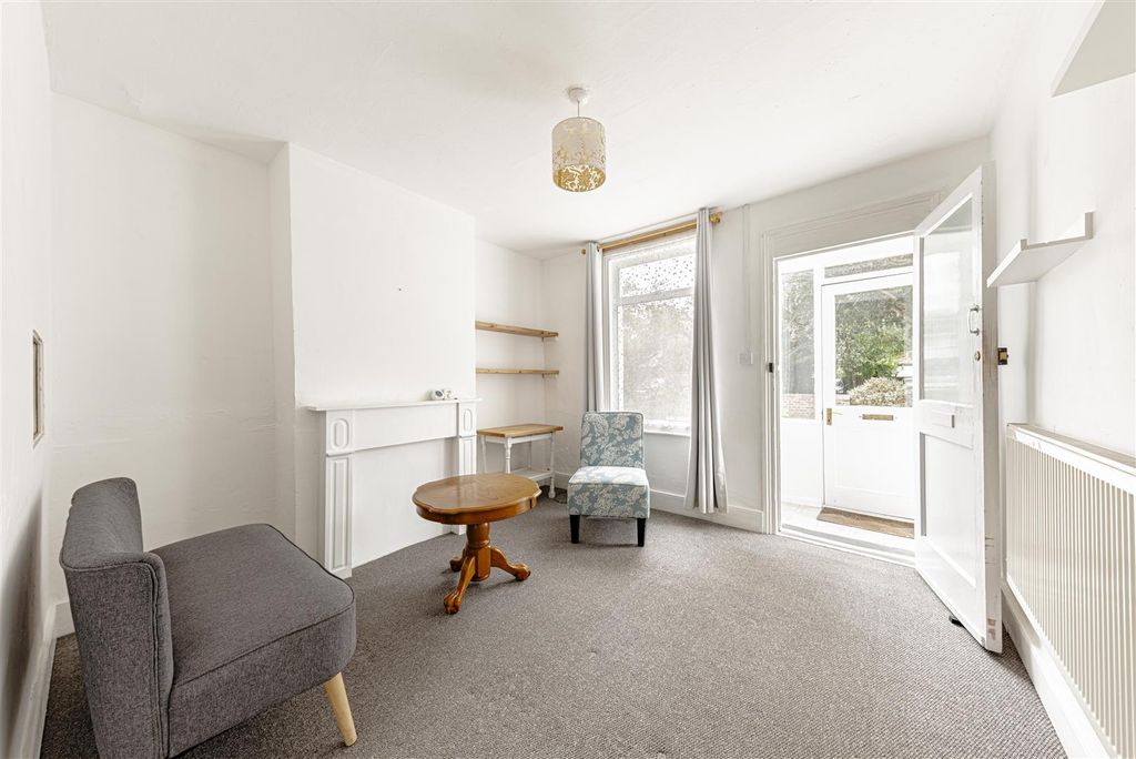 Property photo 3 of 12 L J Imaging-25.Jpg