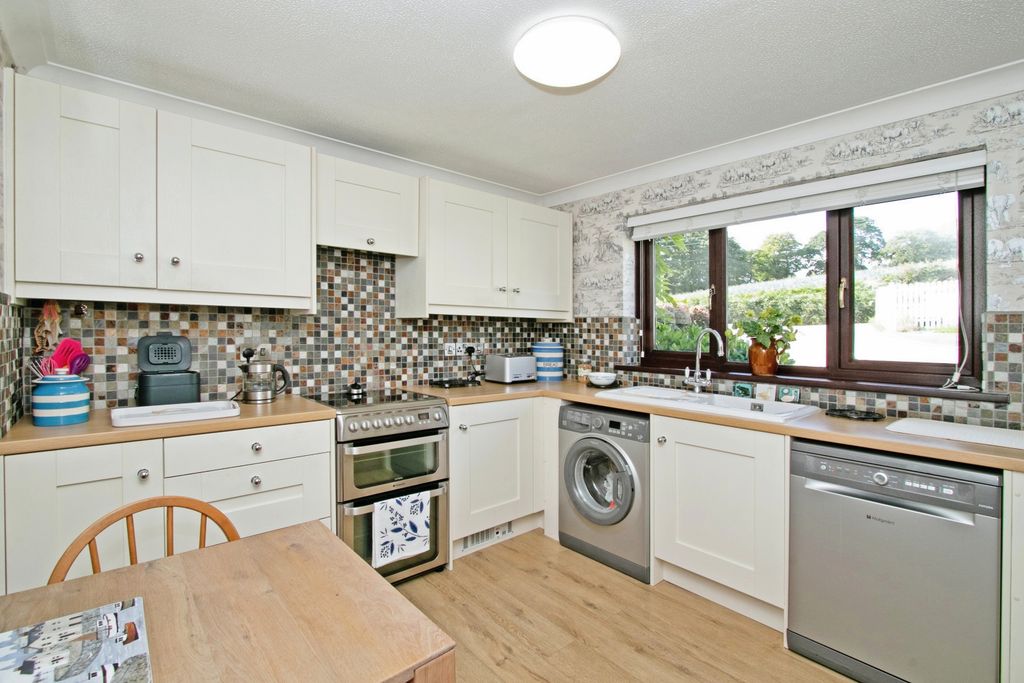 Property photo 2 of 17 Photography