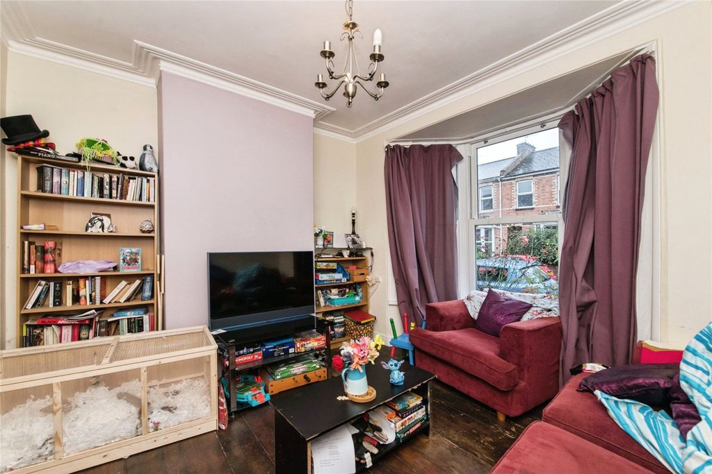 Property photo 2 of 17 Picture No. 08