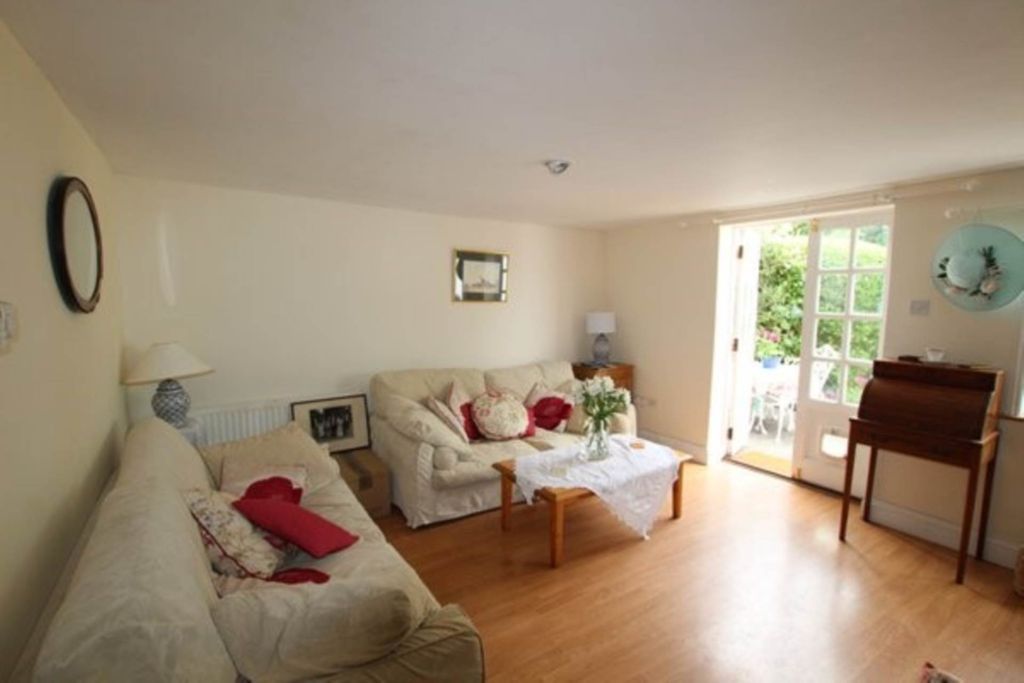 Property photo 3 of 7