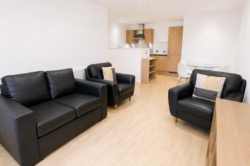 Property photo 2 of 12 99.Png