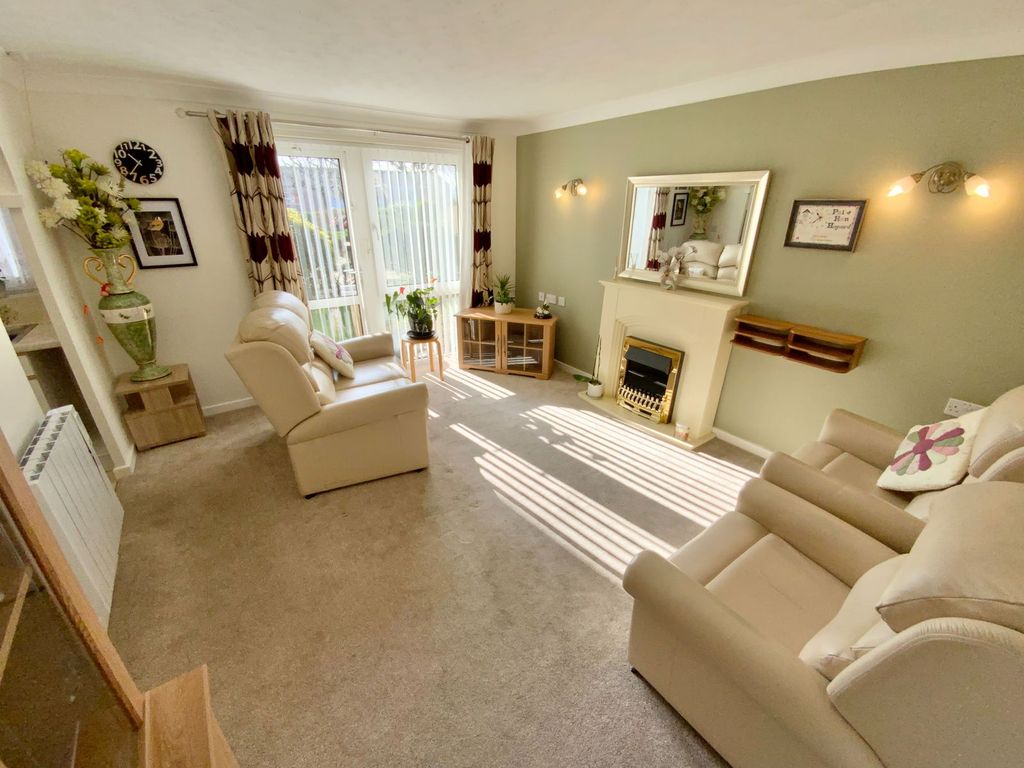 Property photo 3 of 7