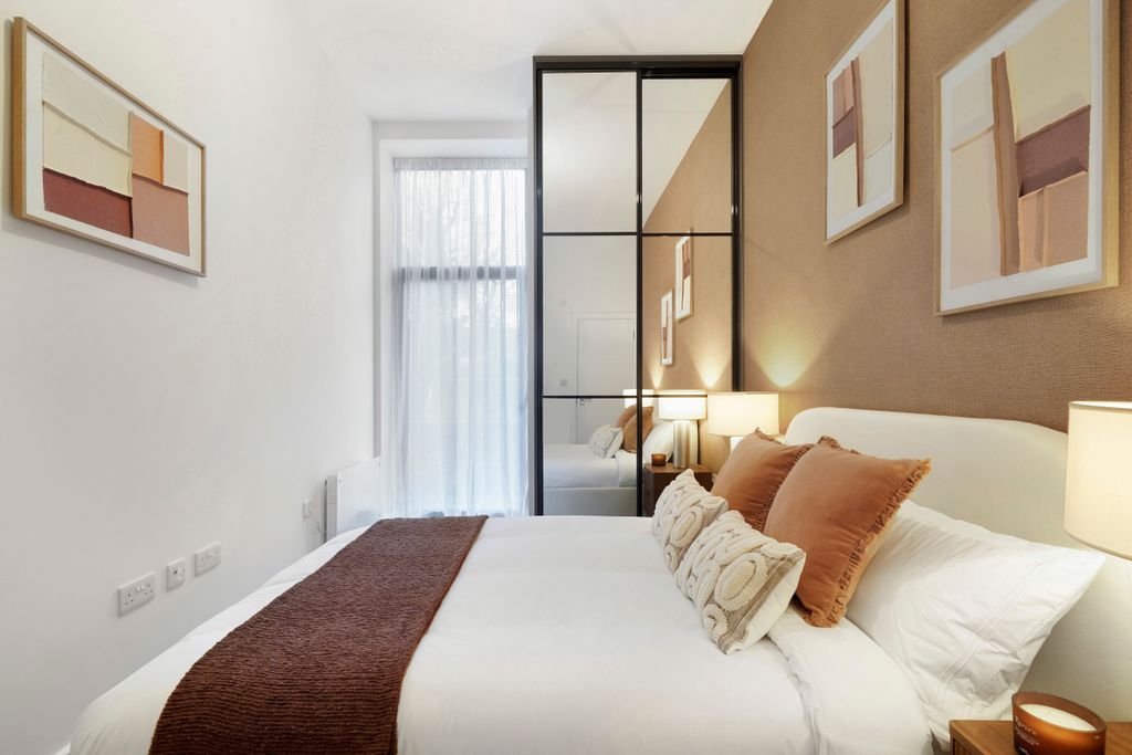 Property photo 2 of 13 Image