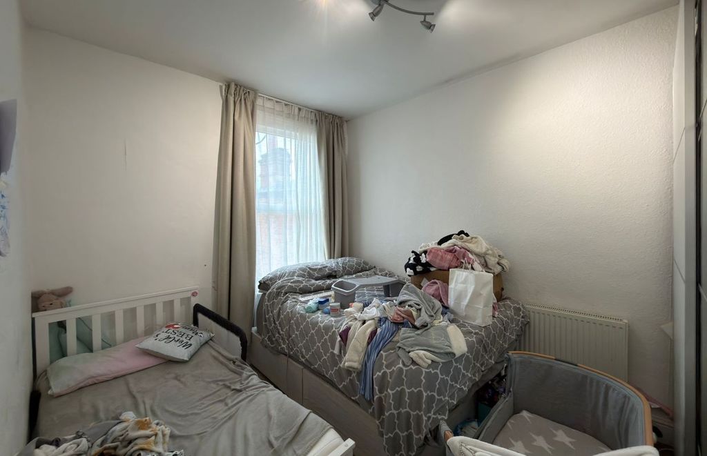 Property photo 3 of 6