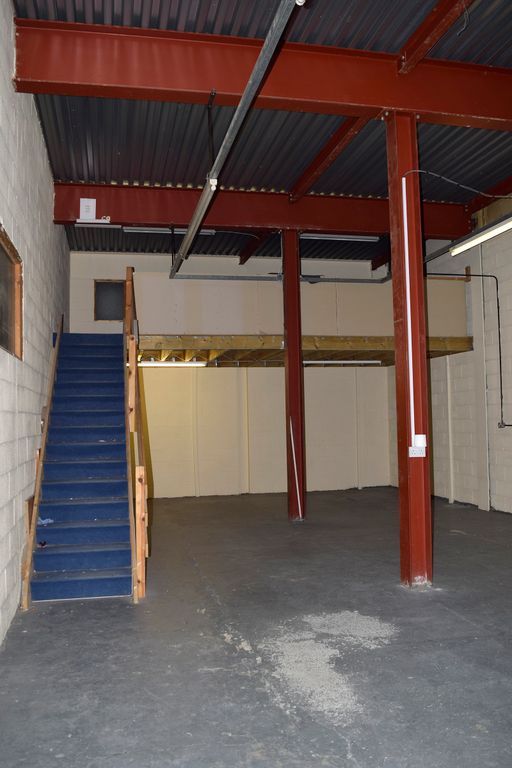 Property photo 3 of 9