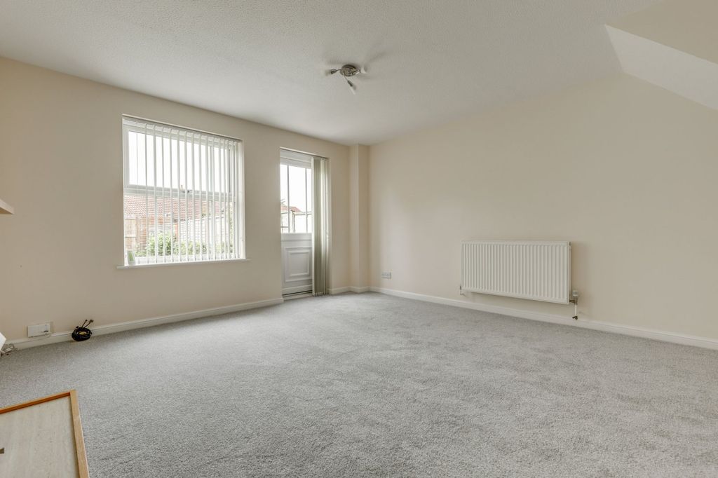 Property photo 2 of 10 Picture No. 08