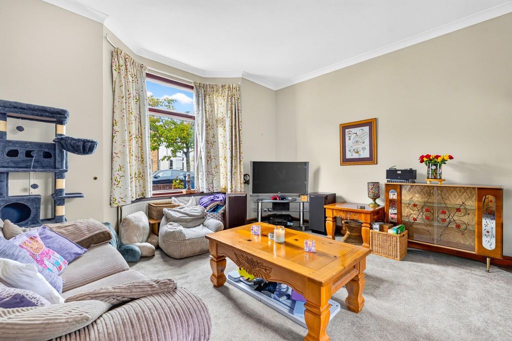 Property photo 2 of 22 8.Jpg