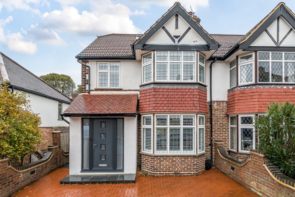 Property photo 2 of 29 External