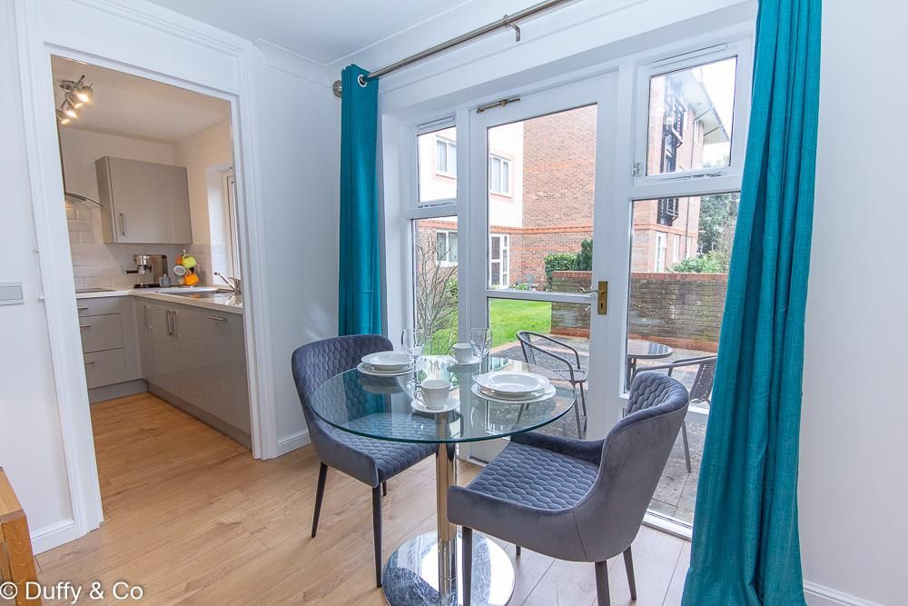 Property photo 3 of 17 8 Clover Ct  (11 Of 13).Jpg