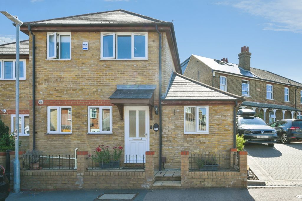 Property photo 1 of 18