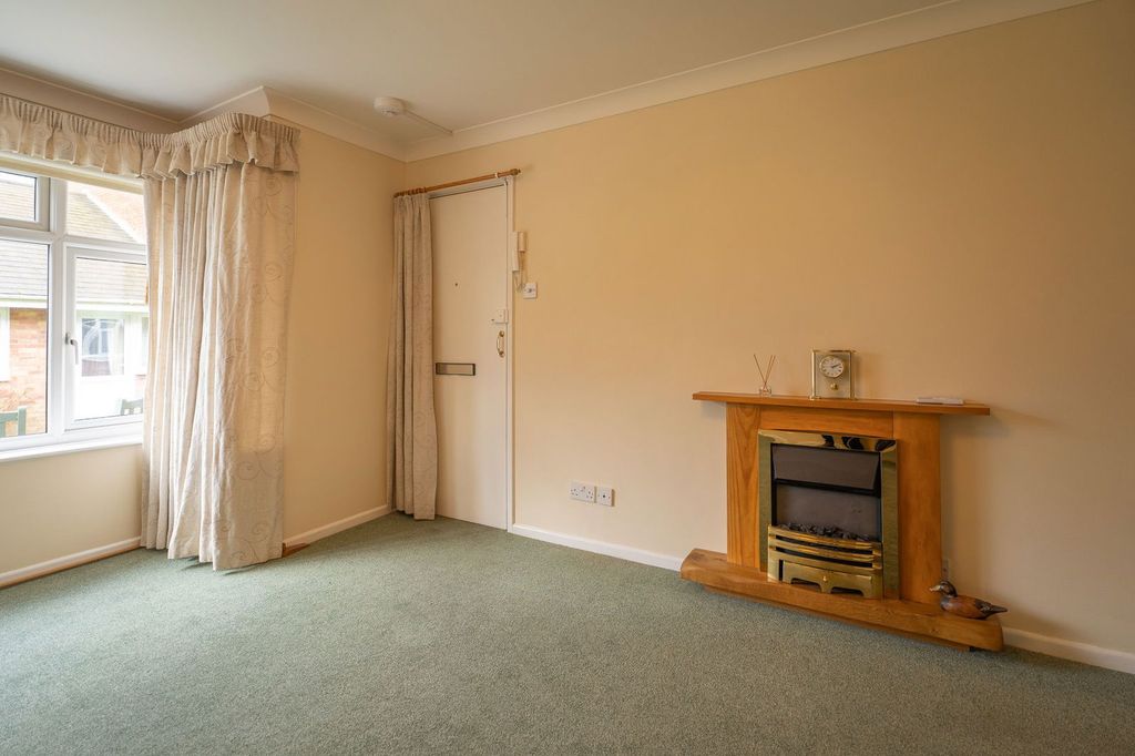 Property photo 3 of 9