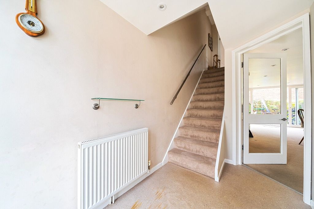 Property photo 2 of 18 Hall