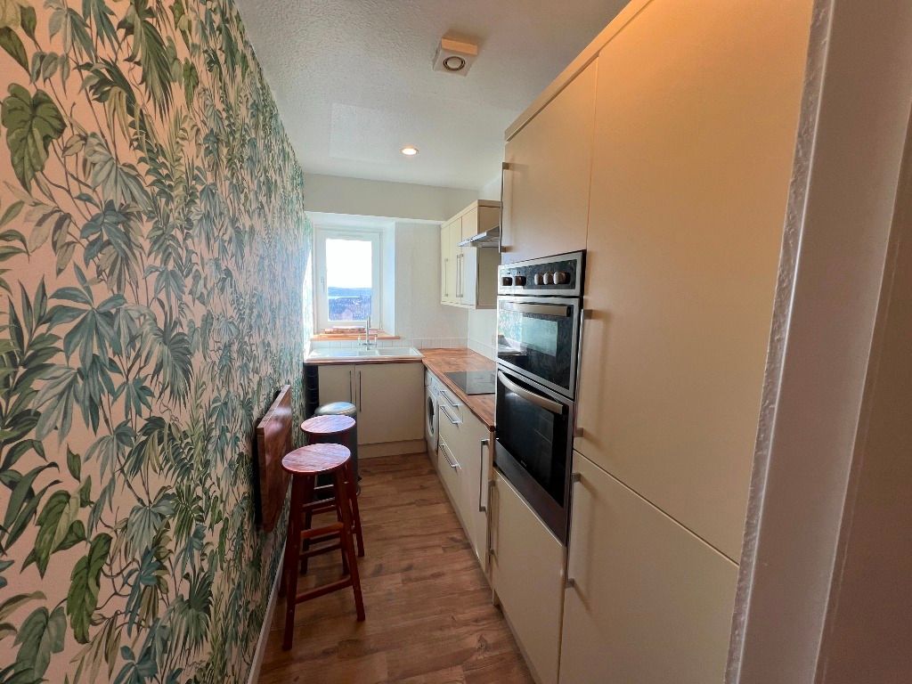 Property photo 3 of 11 Photo 3