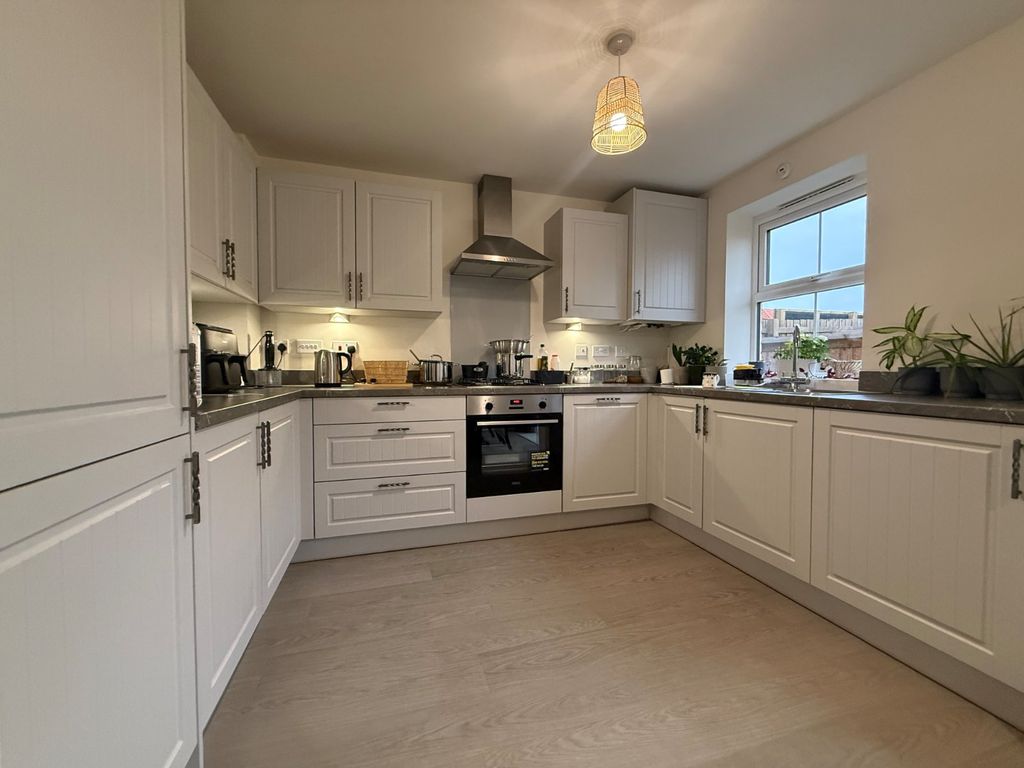 Property photo 3 of 26 Picture No. 20