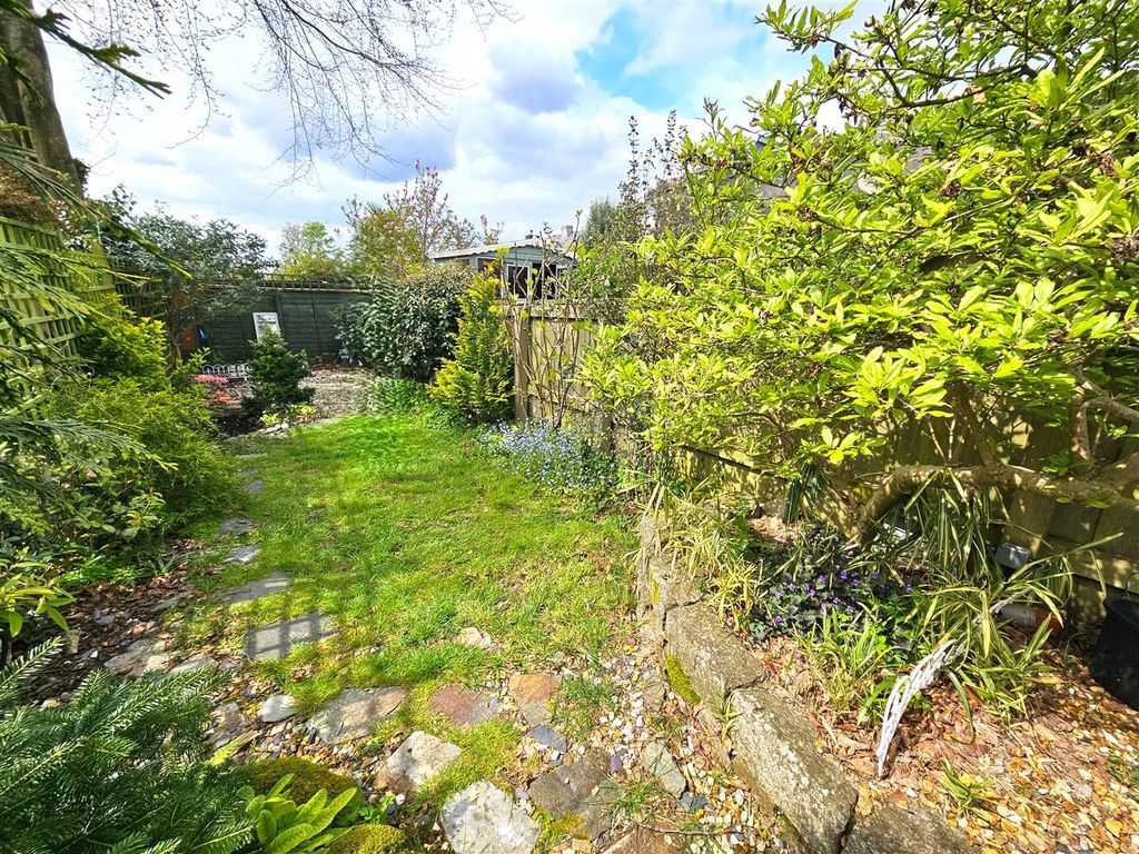 Property photo 3 of 20 Rear Garden (2).Jpg