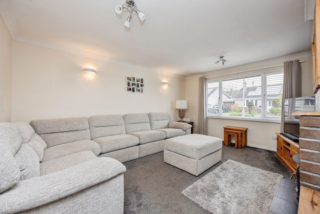 Property photo 2 of 16 Pbox-Img.Jpg