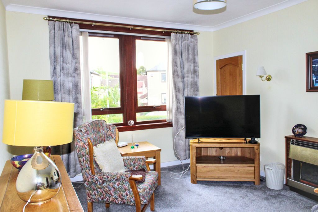 Property photo 3 of 13 Photo 8