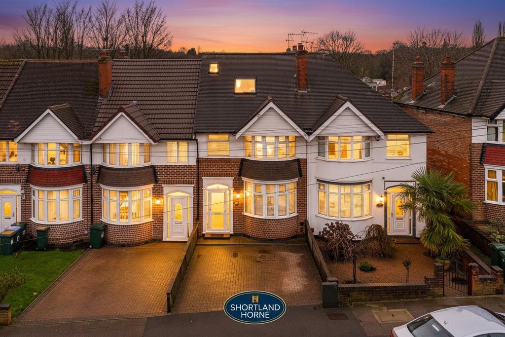 Property photo 1 of 26 Kingsbury Road_Frontalt.Png