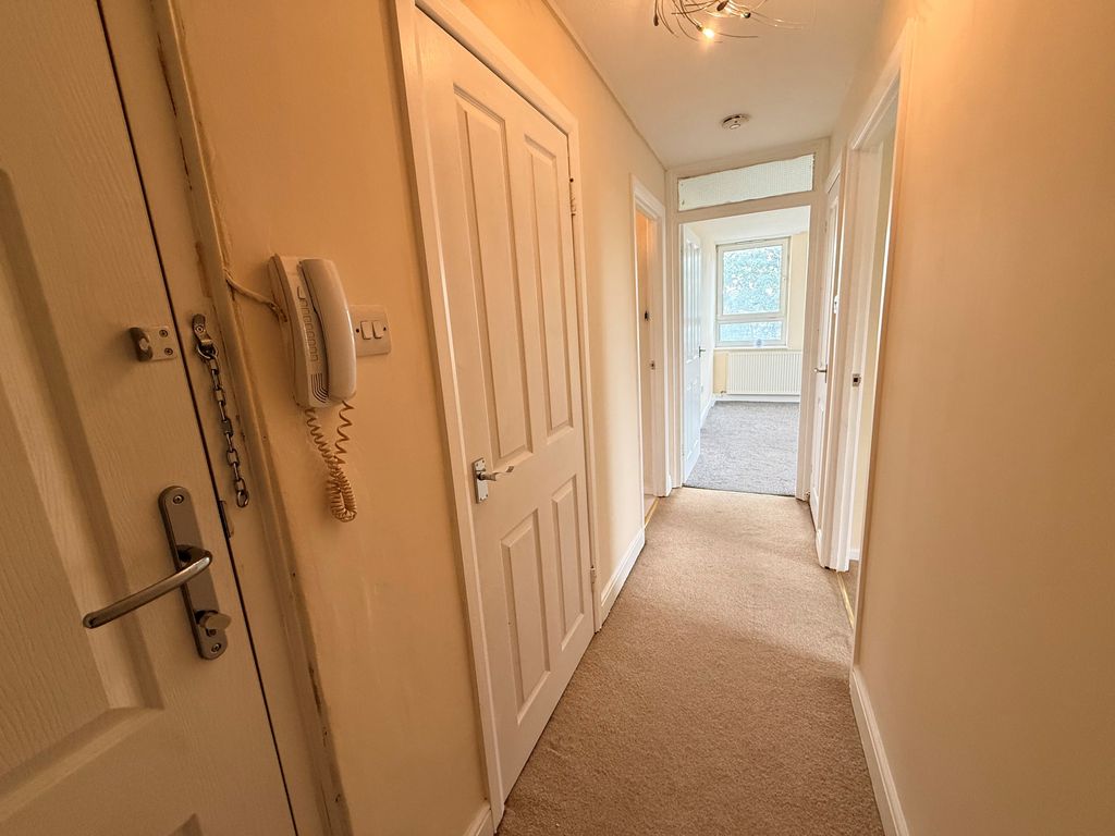 Property photo 3 of 7 Bedroom
