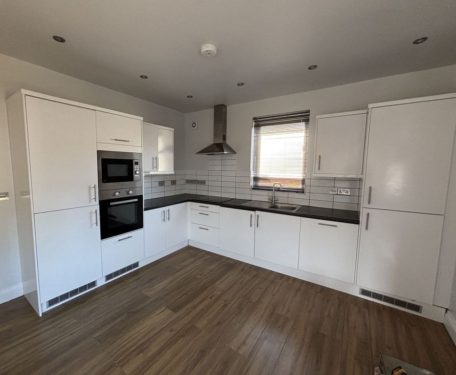 Property photo 2 of 7 Kitchen / Diner