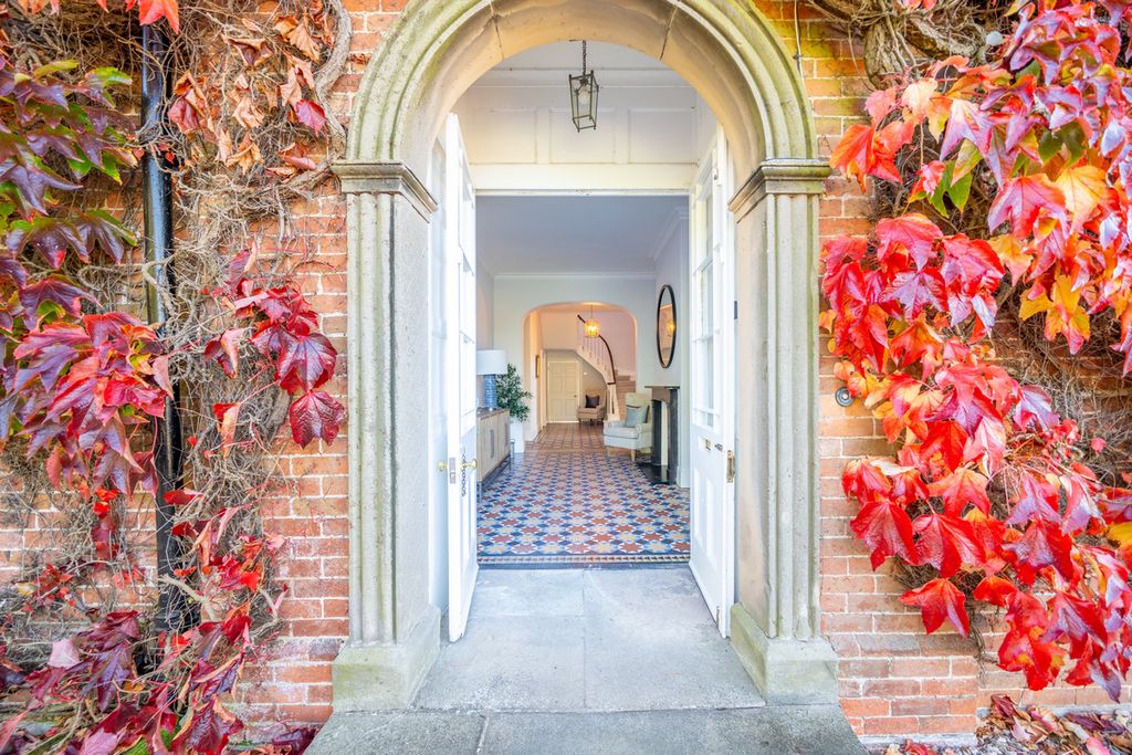 Property photo 1 of 45