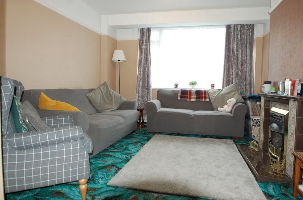 Property photo 2 of 16 Picture No. 04