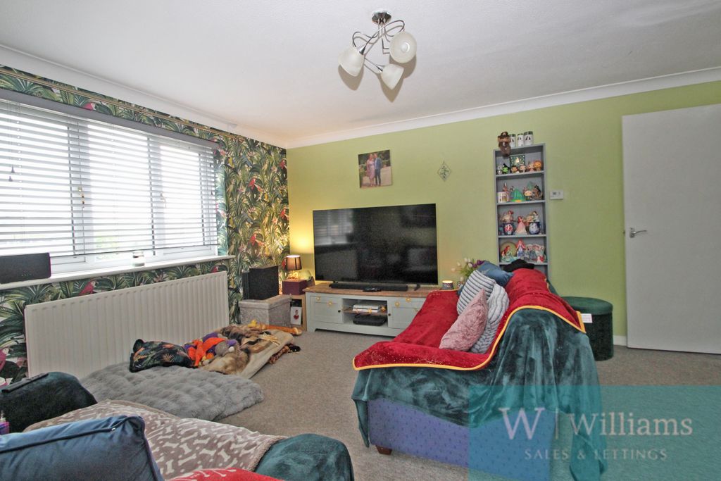 Property photo 2 of 8 2