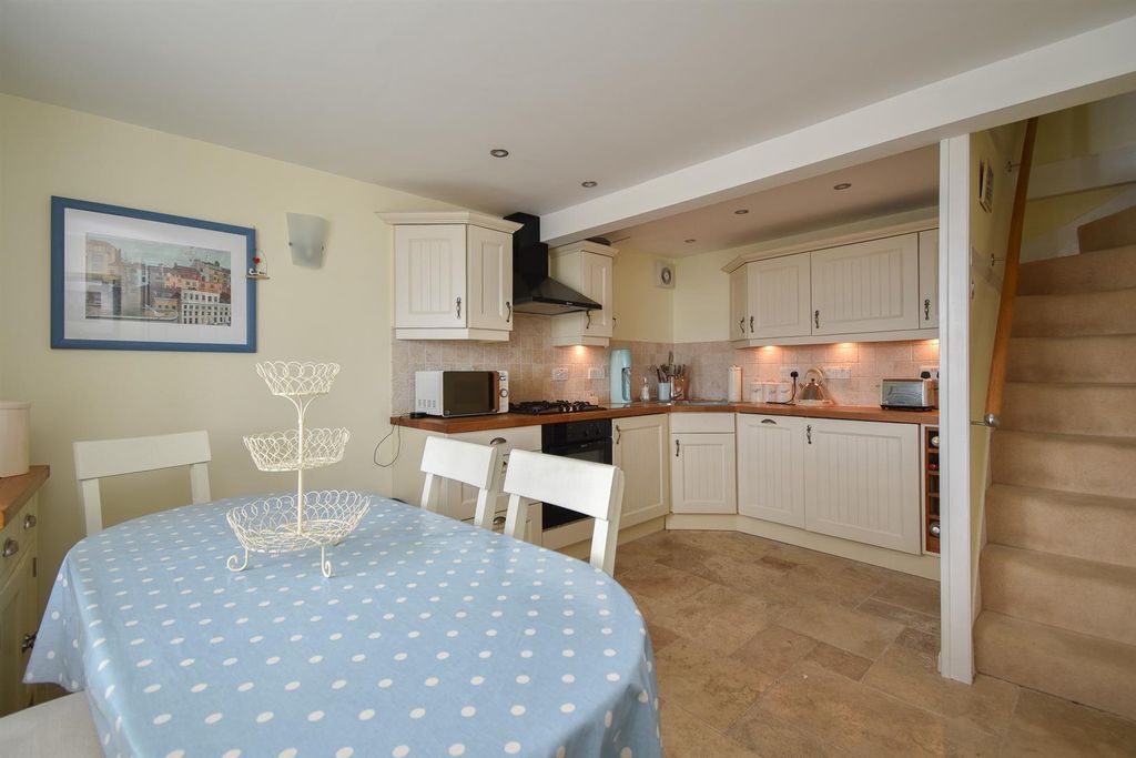 Property photo 2 of 20 Kitchen/Diner