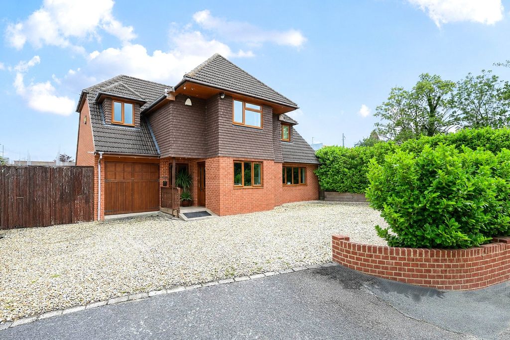 Property photo 1 of 22 Picture No. 29