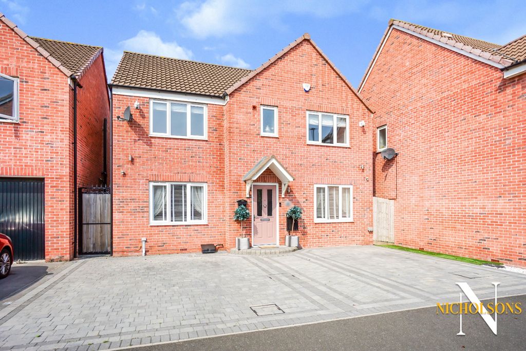 Property photo 1 of 20 1672831