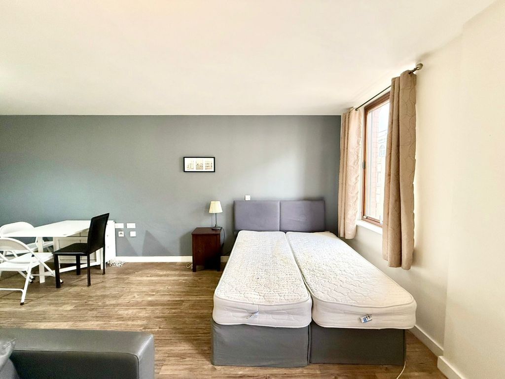 Property photo 2 of 4