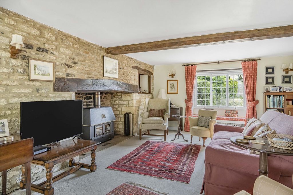 Property photo 3 of 19